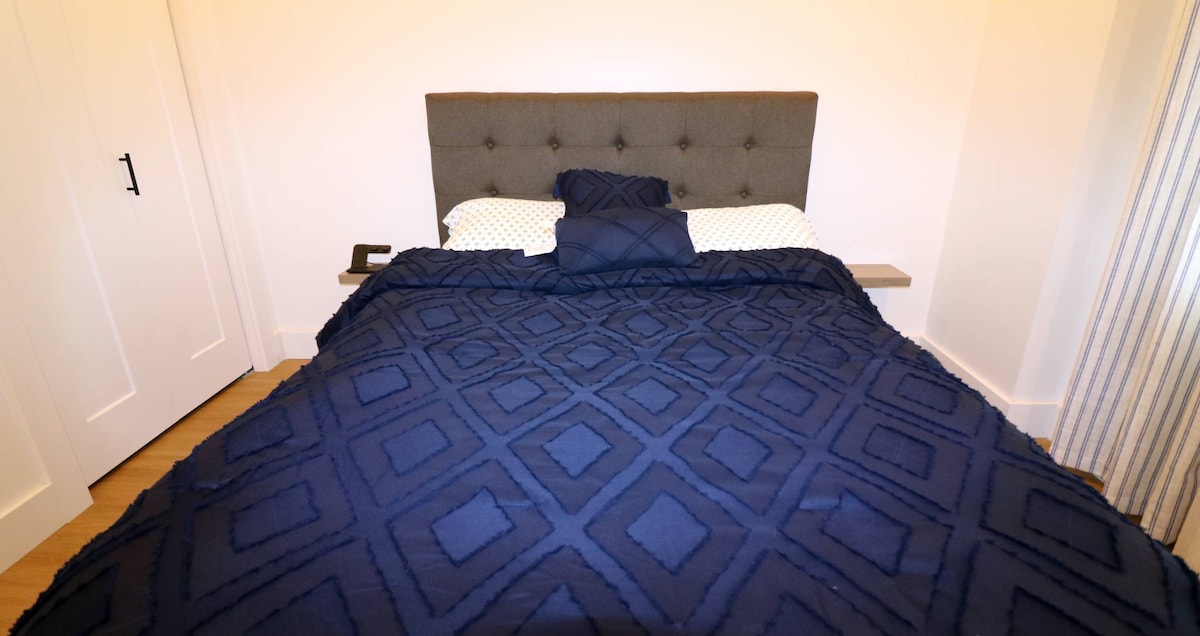 Ქვედა დონის ორადგილიანი საძინებელი