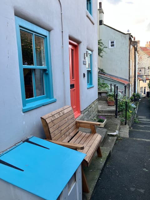 Wavelet Cottage - Staithes at its best