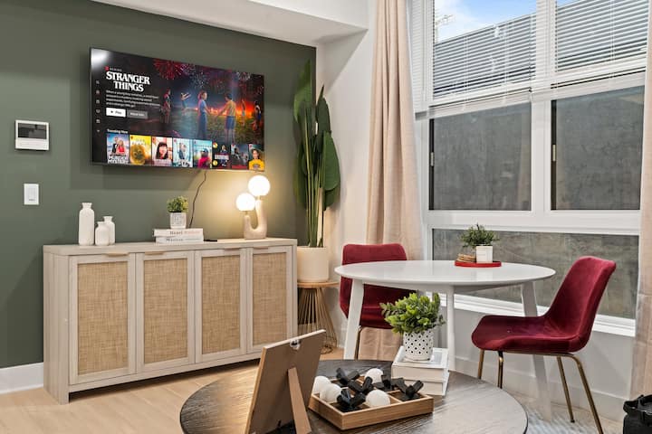 Near Downtown New Build Apt W/full Kitchen+laundry - Bala Cynwyd, PA