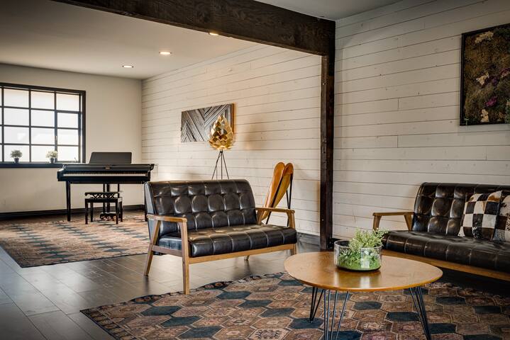 LUX 5BR/3BA • Gorgeous House w/ Pool+Jacuzzi+Piano gallery image 2