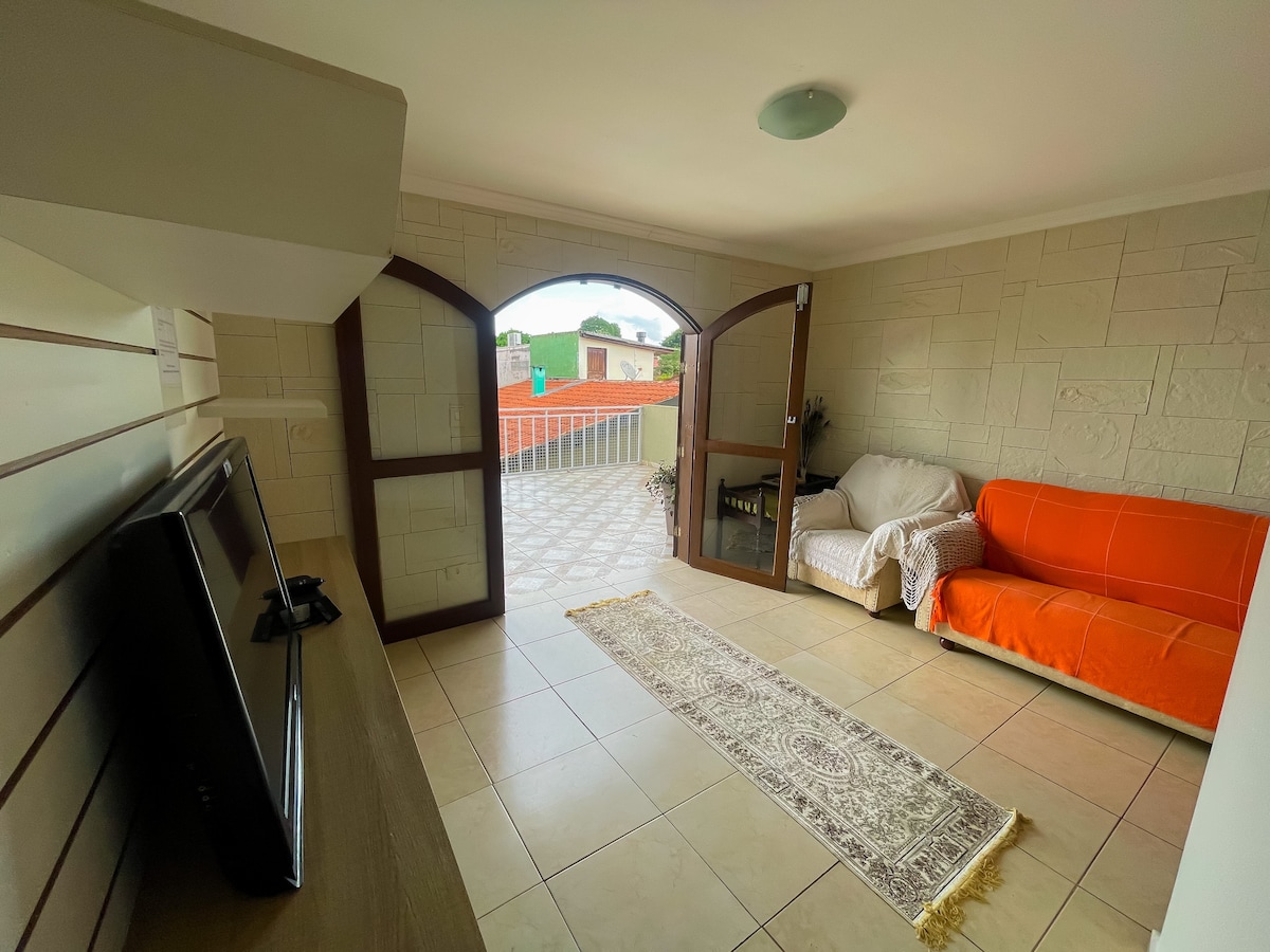 Top Airbnb: Best house in Curitiba for up to 14 people with pool em Tarumã