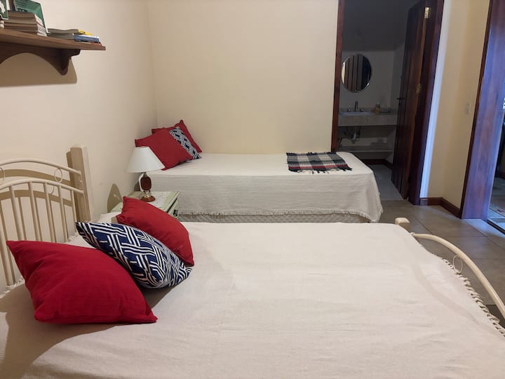 საძინებელი 1