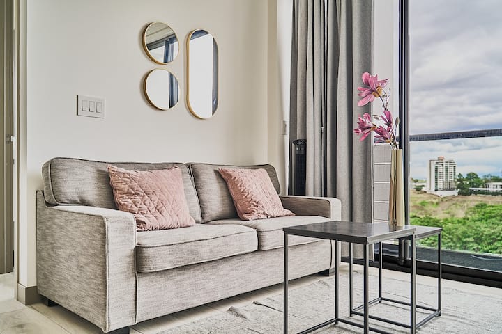 Serenity In The City Apartment With Pool+ Parking - San José
