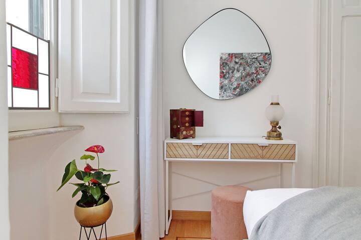 TreasureRome Vatican Charme 4BR gallery image 3