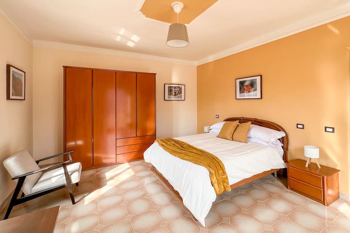 غرفة النوم 1