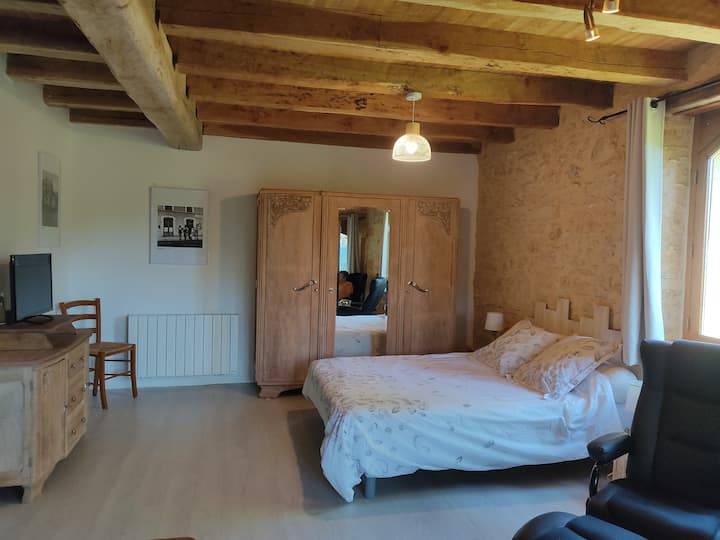Gîte Dans Grange Rénovée - Castels