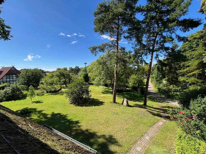 Máte výhľad na prednú záhradu a s trochou šťastia aj na Storchenhorst.