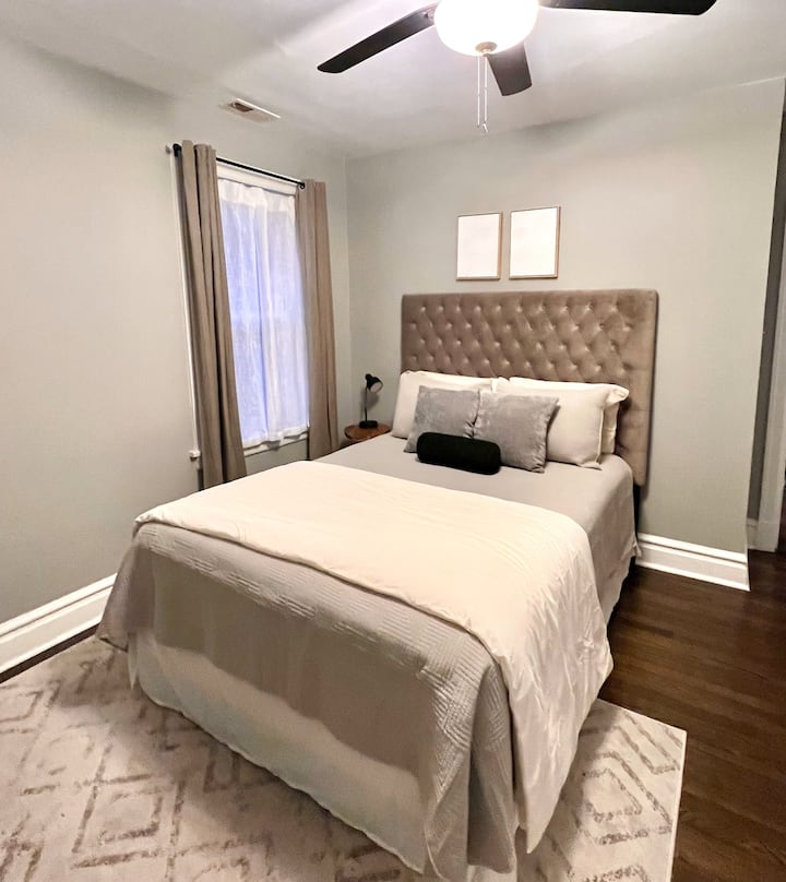 Bračni krevet (širine 150-179 cm)