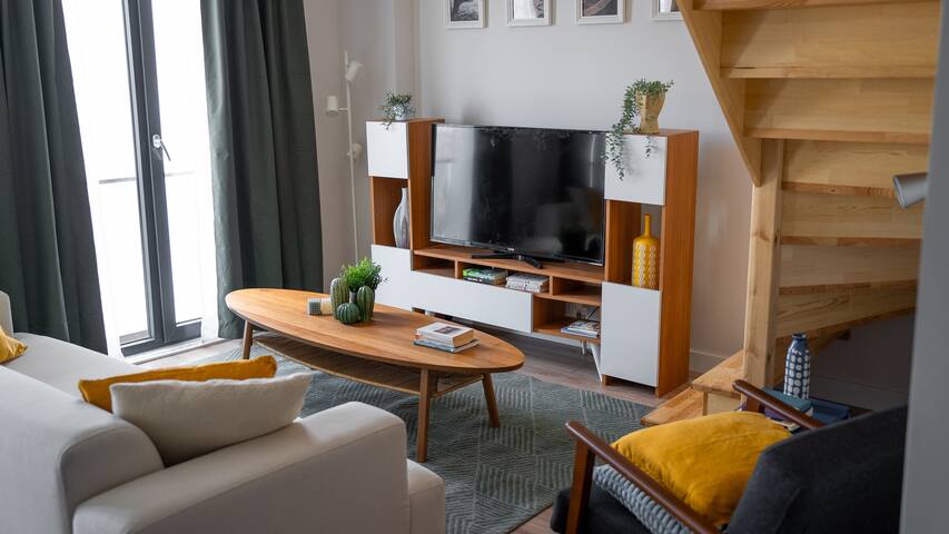 4B2 brand new flat with AC gallery image 3