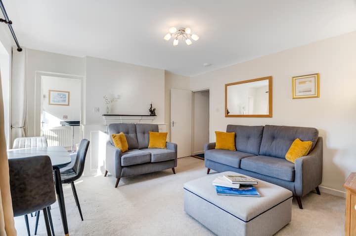 Seaside Garden Apt Sandymount. D.4 
10 Mins City. - Dublin