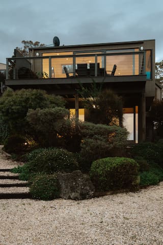 Lorne Retreat with Ocean Views