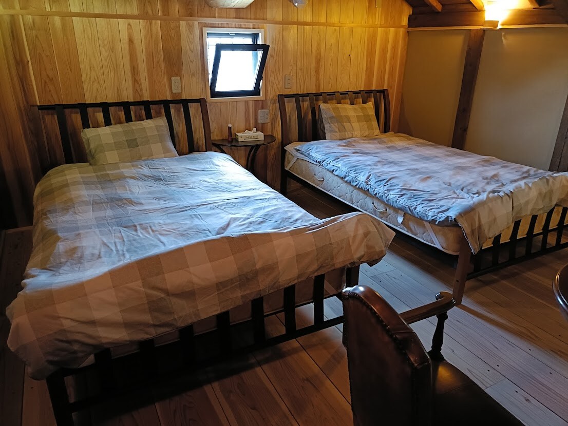 Vitanda 2 vya watu wawili (uainishaji wa majira ya joto)