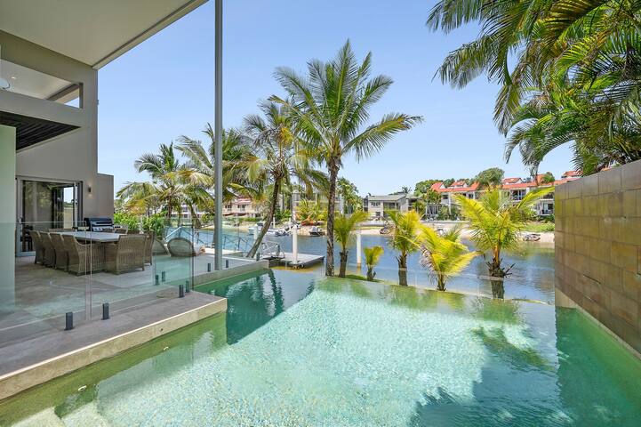 The Noosa Home – pool, jetty, water frontage gallery image 2