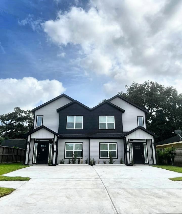 8br/10ba | New Built | 19 Guest | Uh, Nrg, Med-ctr - Houston, TX