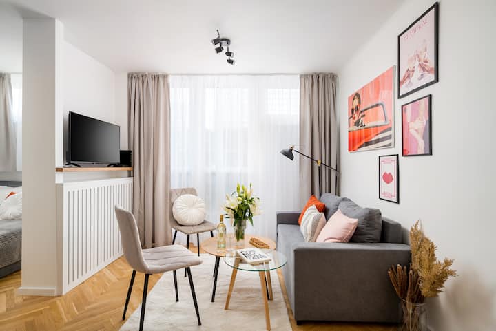 Juicy Urban Studio For 2 Or 3 In The Centre Metro - Varsavia