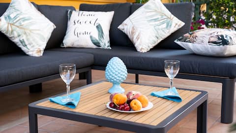 Proprietà Airbnb di successo: Maison Naxos Charming Apartment With Parking a Giardini Naxos