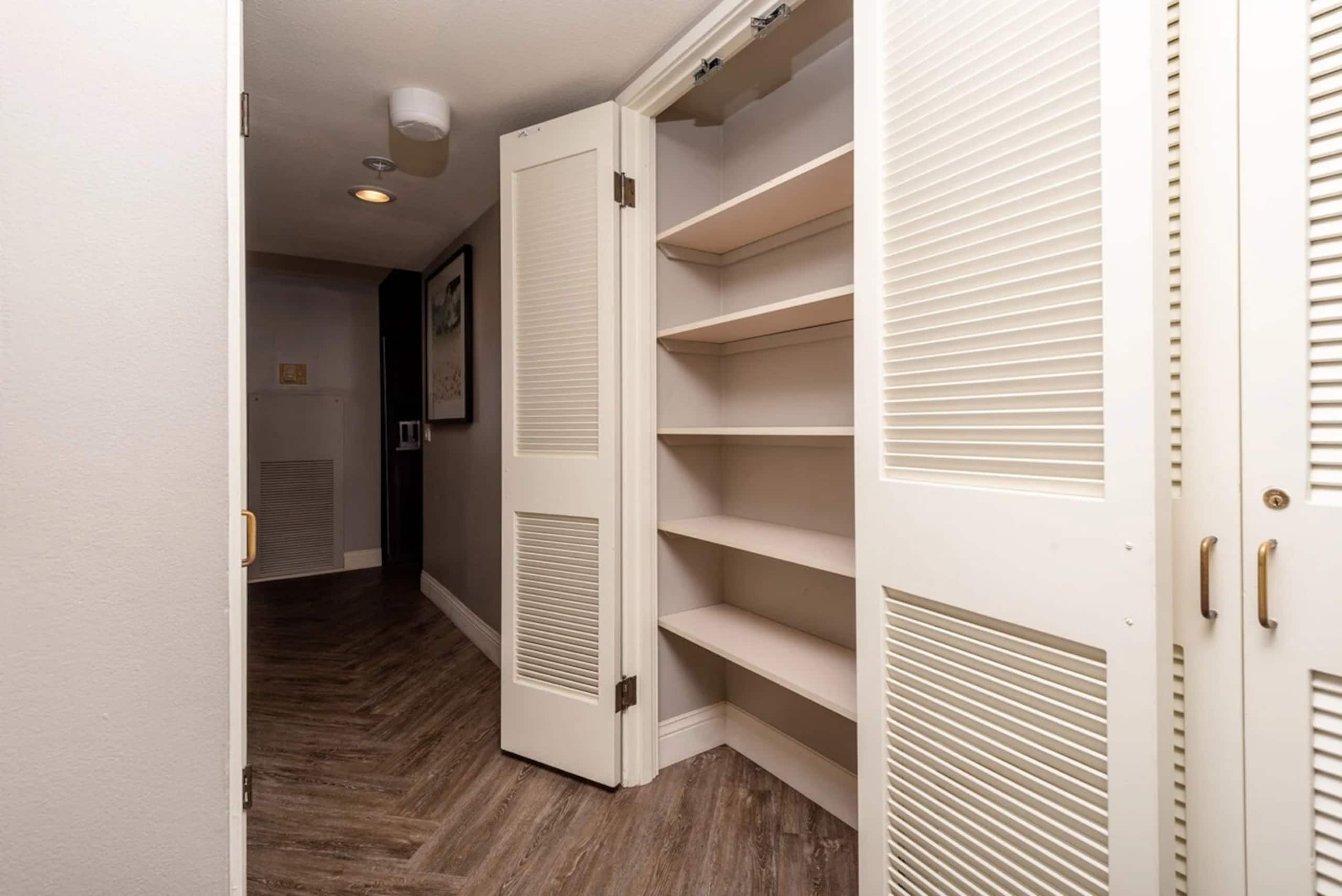Hotel in Honolulu · ★4.78 · 2 bedrooms · 4 beds · 2 private baths - Image 20