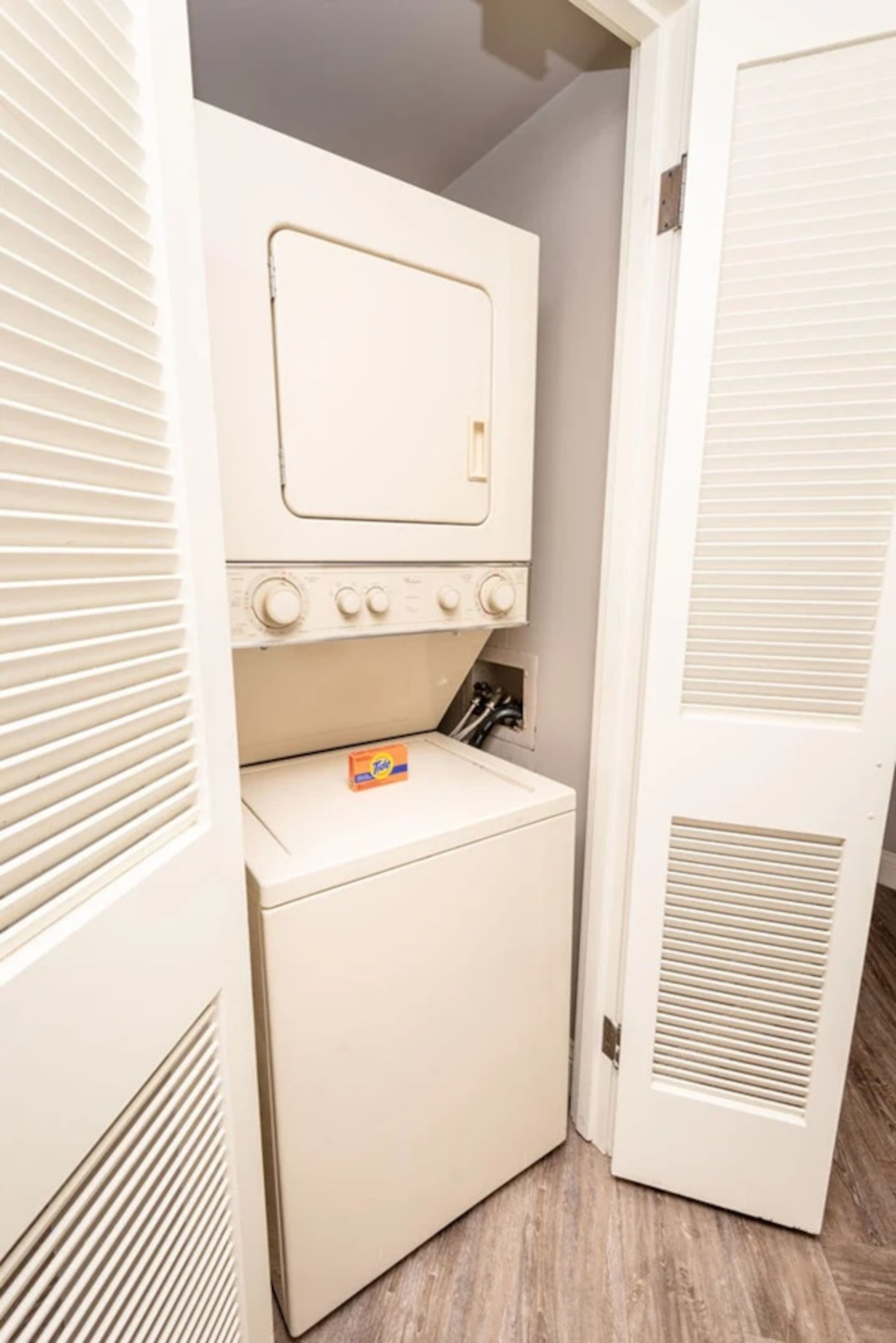 Hotel in Honolulu · ★4.78 · 2 bedrooms · 4 beds · 2 private baths - Image 37