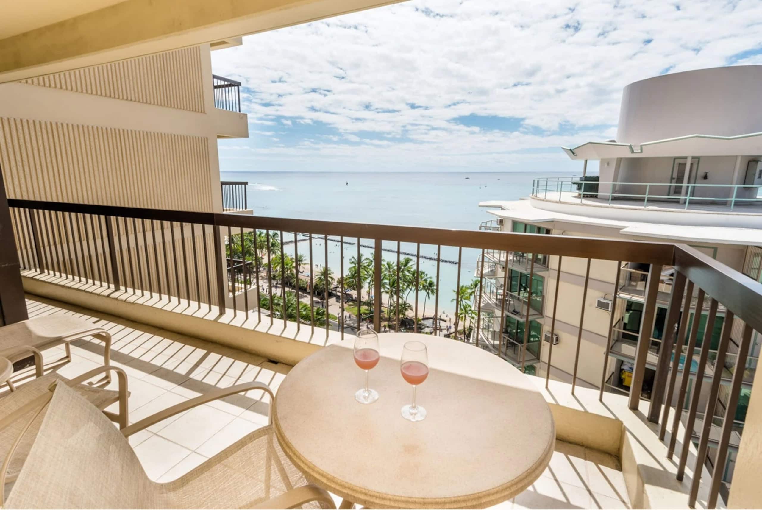 Hotel in Honolulu · ★4.78 · 2 bedrooms · 4 beds · 2 private baths - Image 1