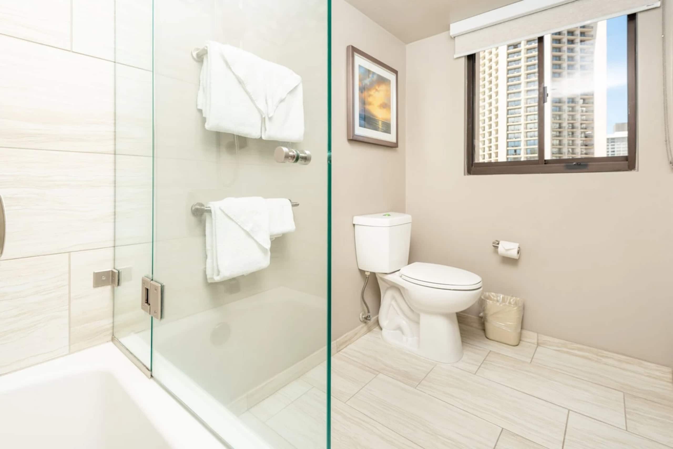 Hotel in Honolulu · ★4.78 · 2 bedrooms · 4 beds · 2 private baths - Image 16