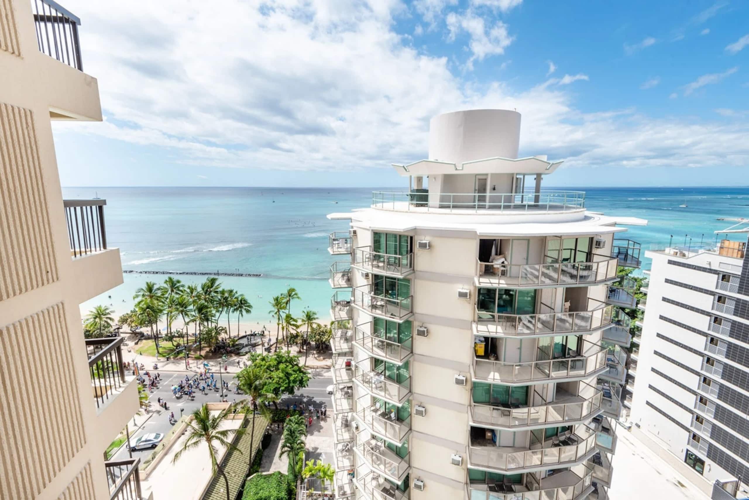 Hotel in Honolulu · ★4.78 · 2 bedrooms · 4 beds · 2 private baths - Image 29
