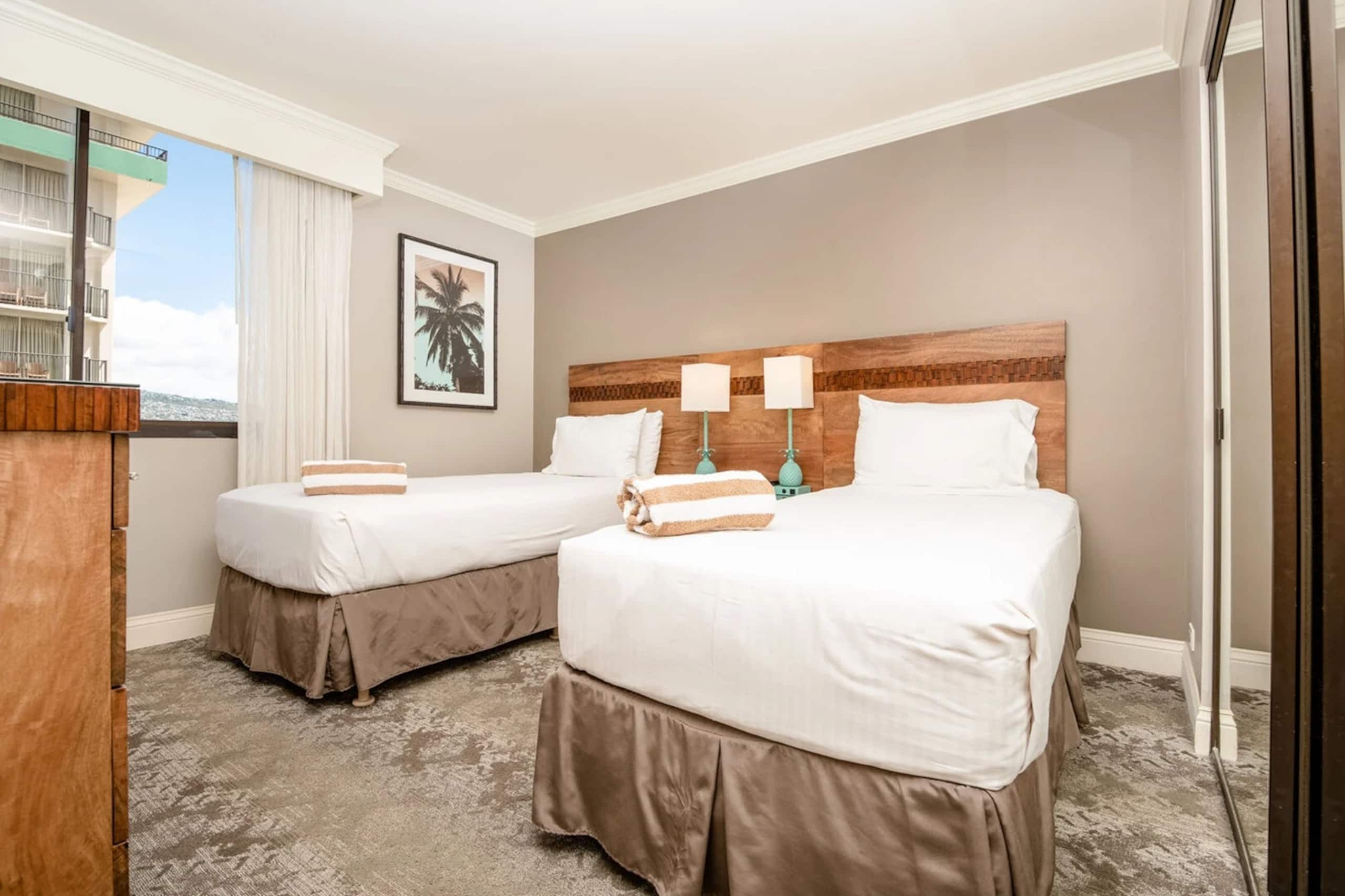 Hotel in Honolulu · ★4.78 · 2 bedrooms · 4 beds · 2 private baths - Image 5