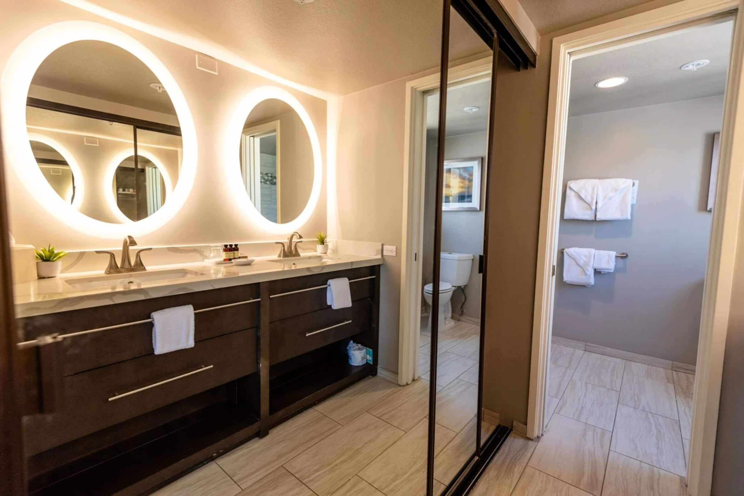 Hotel in Honolulu · ★4.78 · 2 bedrooms · 4 beds · 2 private baths - Image 14