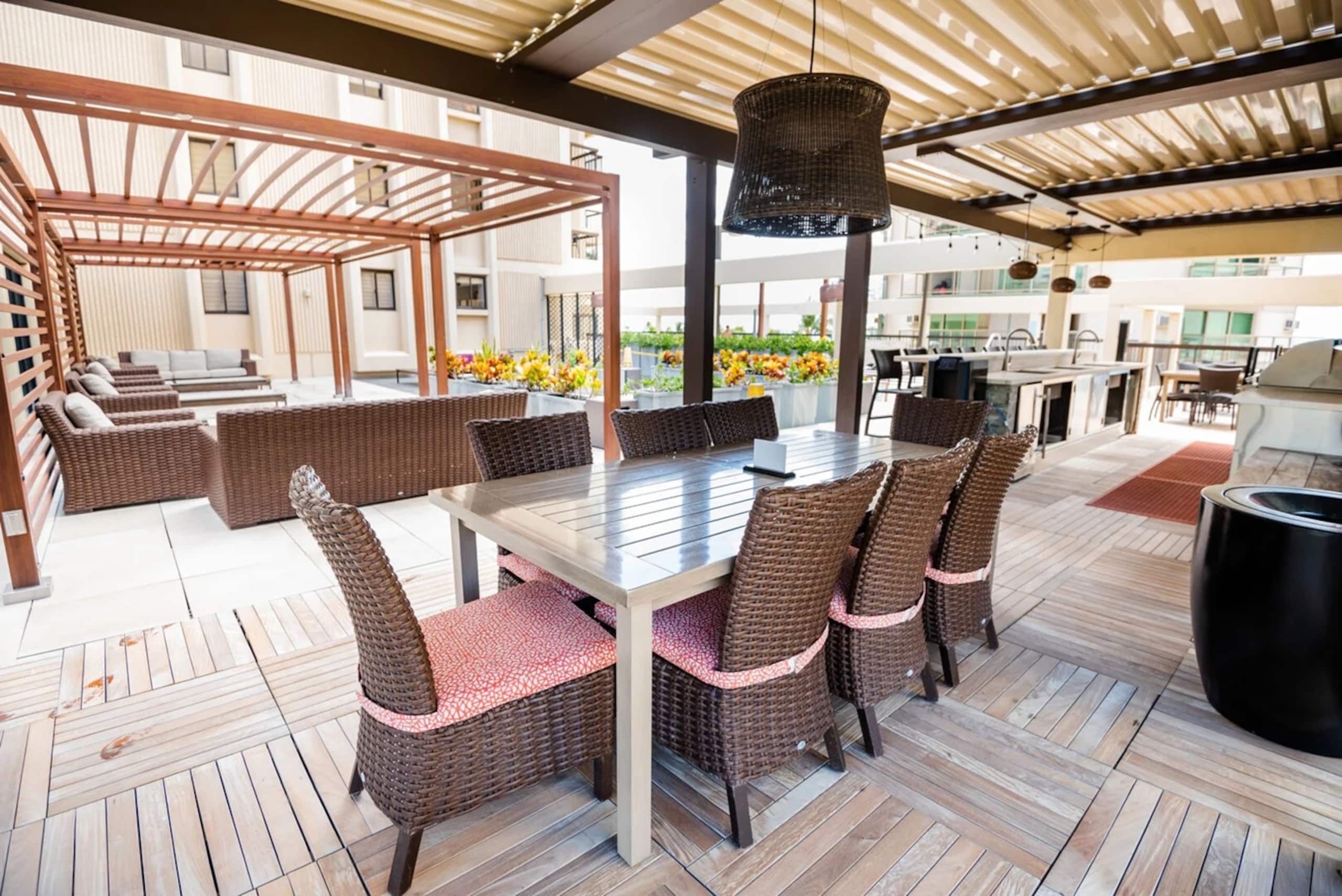 Hotel in Honolulu · ★4.78 · 2 bedrooms · 4 beds · 2 private baths - Image 47
