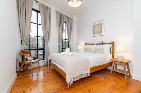 Temple Bar 2BR with River Views