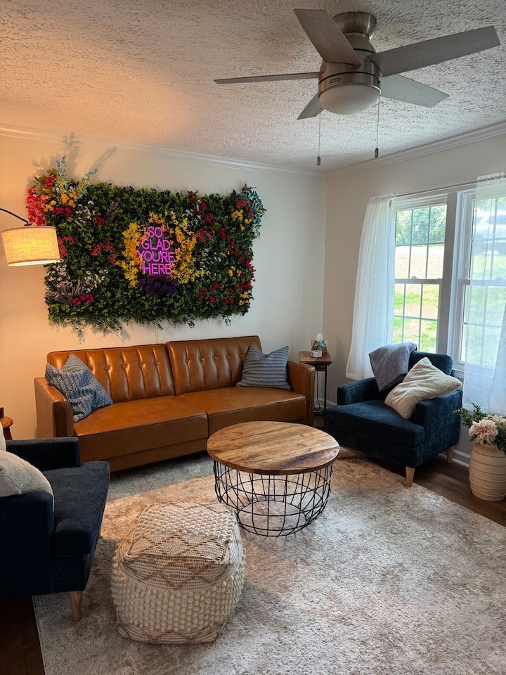 Clover Cottage - Galax, VA