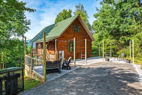 Lost in Love Cabin cabin in Pigeon Forge - Photo 3