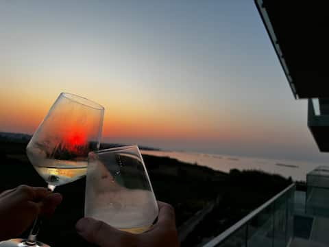 Suite sul Mare. Love on the beach