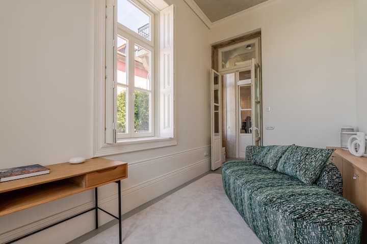 Downtown Luxury Villa W/free Parking And Garden - Porto