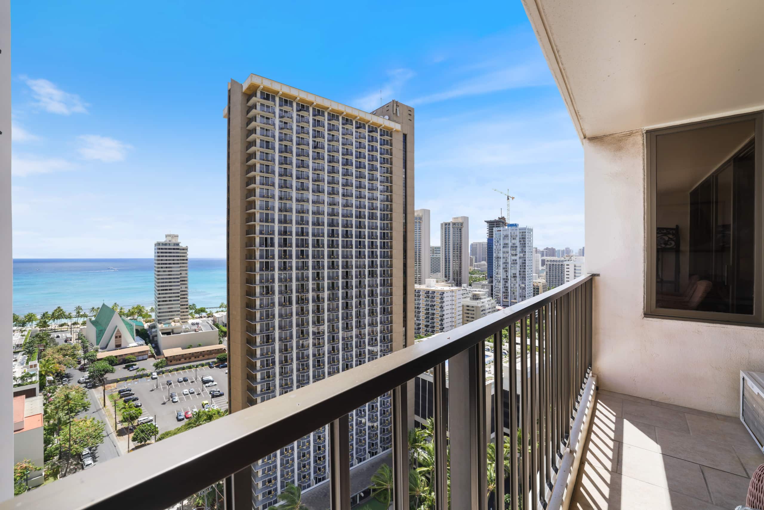 Hotel in Honolulu · ★4.61 · 1 bedroom · 3 beds · 1 private bath - Image 23