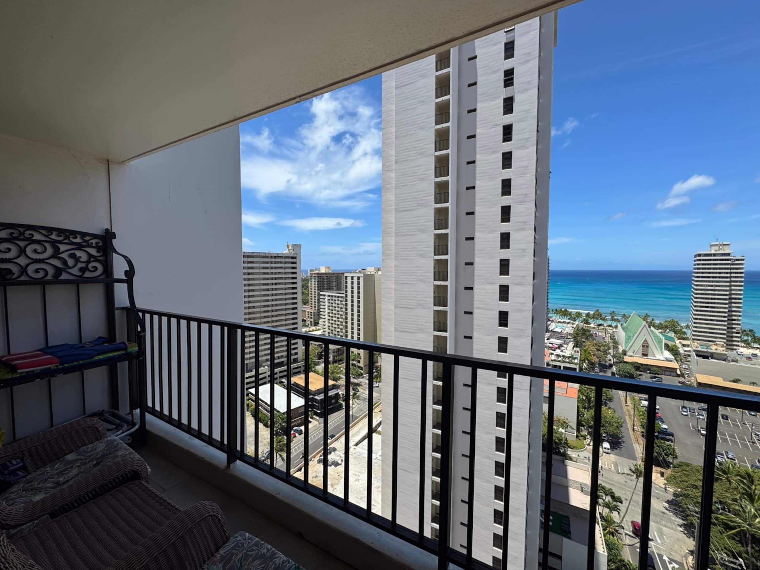 Hotel in Honolulu · ★4.61 · 1 bedroom · 3 beds · 1 private bath - Image 18