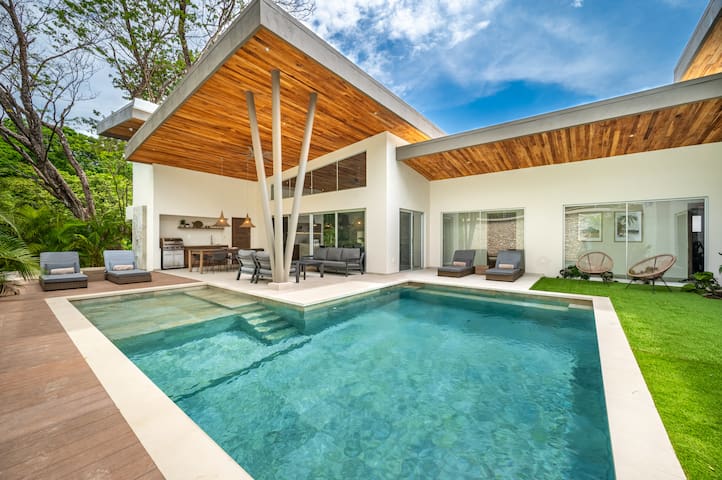 5 minutes walk from the beach | 3 bedrooms villa