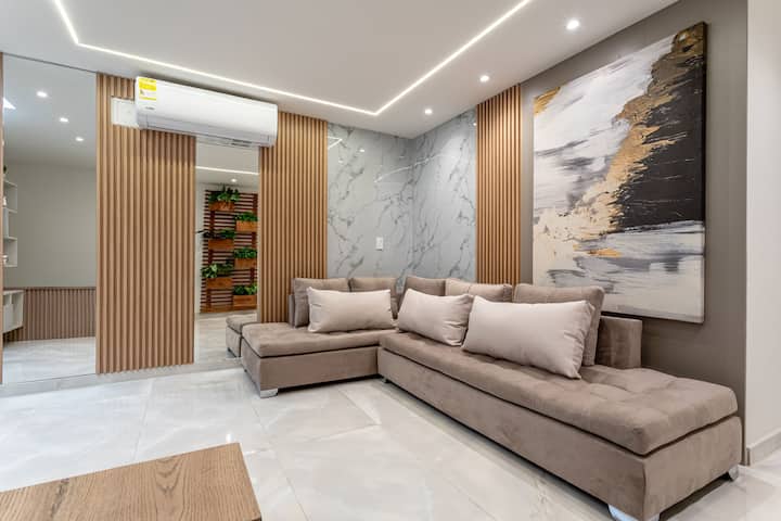 North Medellin Aranjuez Luxe Apartment A/c & 3 Br - Bello, Colombia