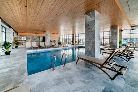 Top-earning Airbnb listing in Mamaia-Sat, 1 bedroom