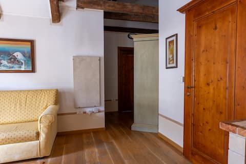 Top performing Airbnb: Countryhouse Viktor | Apartment 1 free parking in Log