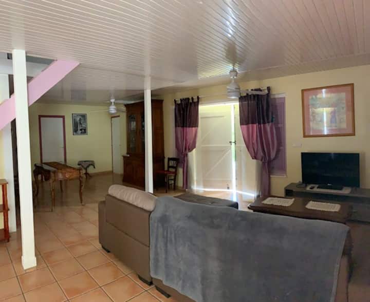 Haut De Villa Tout Confort - Martinique