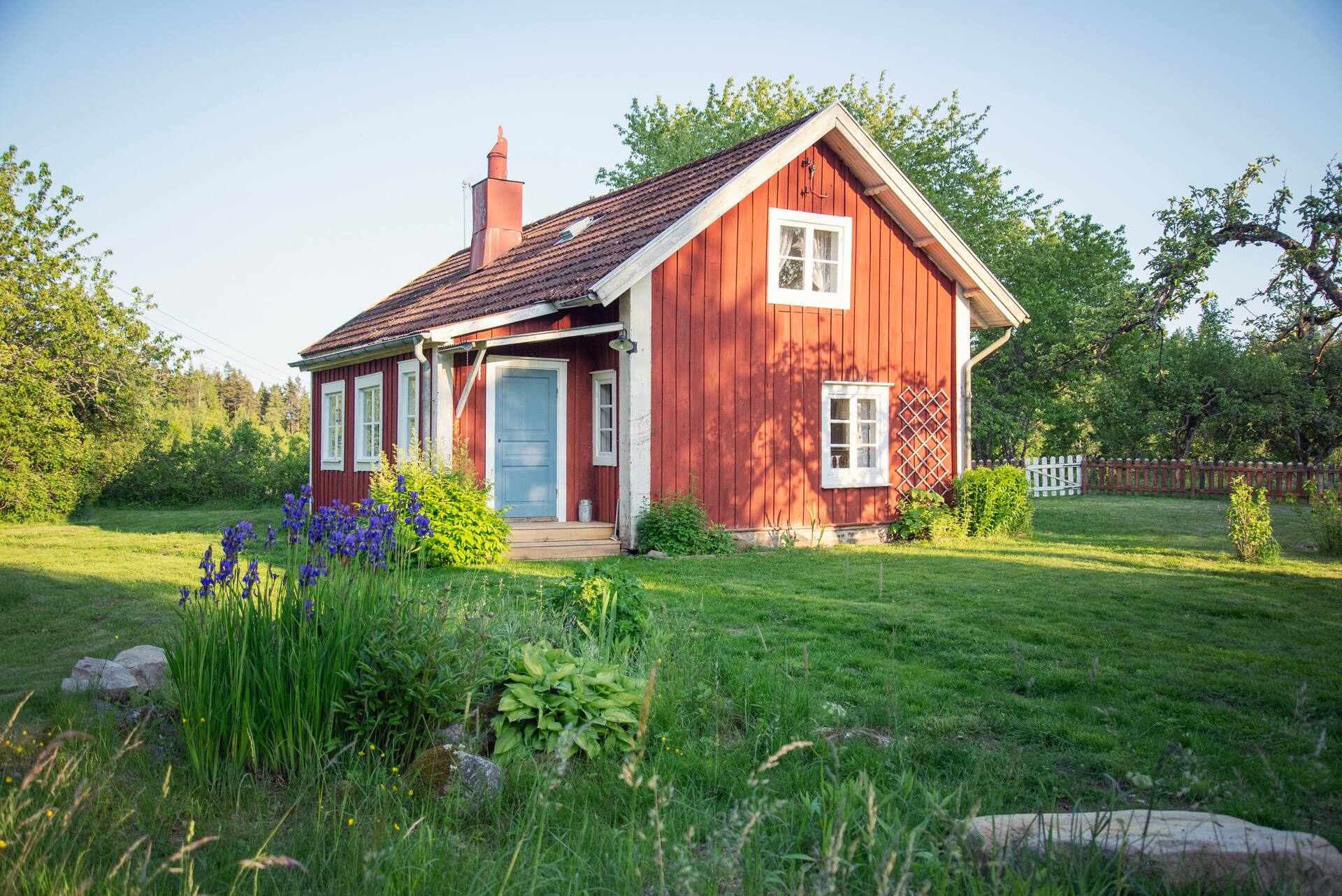 Old-fashioned cottage in a secluded location