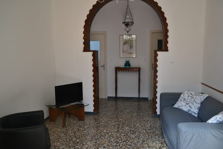 Appartamento In Villetta - Lerici