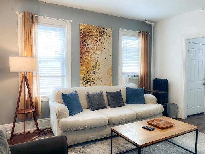 Spacious 4br|2ba Sleeps 8 Near | Brown/risd - Brown University, Providence