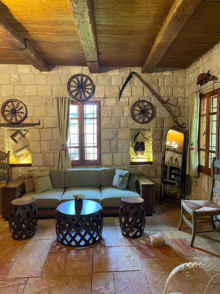 Cherry Guesthouse - Lebanon