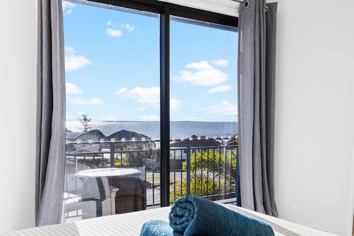 Manly Beach View Townhouse Haven