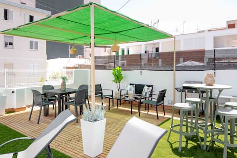 Villa with a Dream Rooftop and Barbecue "Laurum 9"