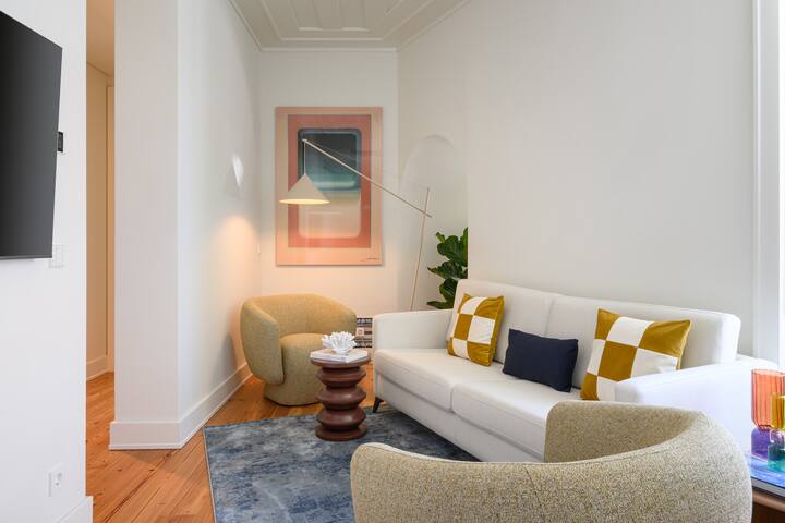 Modern Luxury Alfama/2 bedrooms & 2 bathrooms gallery image 4