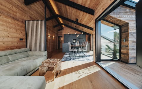 Penthouse suite with hot tub | Hinterzarten