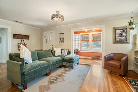 Top performing Airbnb: Casa Blanca in Canyon