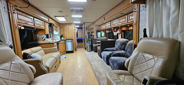 Motorhome On 5* Private Campsite - Chilliwack
